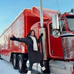 Anna Šulcová Instagram - Výlet do finského 🇫🇮 Rovaniemi a Santovy vesničky v rámci ukázky nové vánoční kampaně od @cocacolaczsk ♥️ Byl to neskutečný zážitek! Tady máte menší sestřih, ale více bude ve vlogmasu, na který se moc těším 😚 #cocacolaczsk #spolupráce