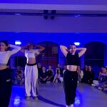 Anna Šulcová Instagram - Srdce buší jak MMA🥊 Choreo: @terrykvas Song MMA @bennycristo ⚡️ neskutečná lekce, miluju to a chci se zlepšovat!!