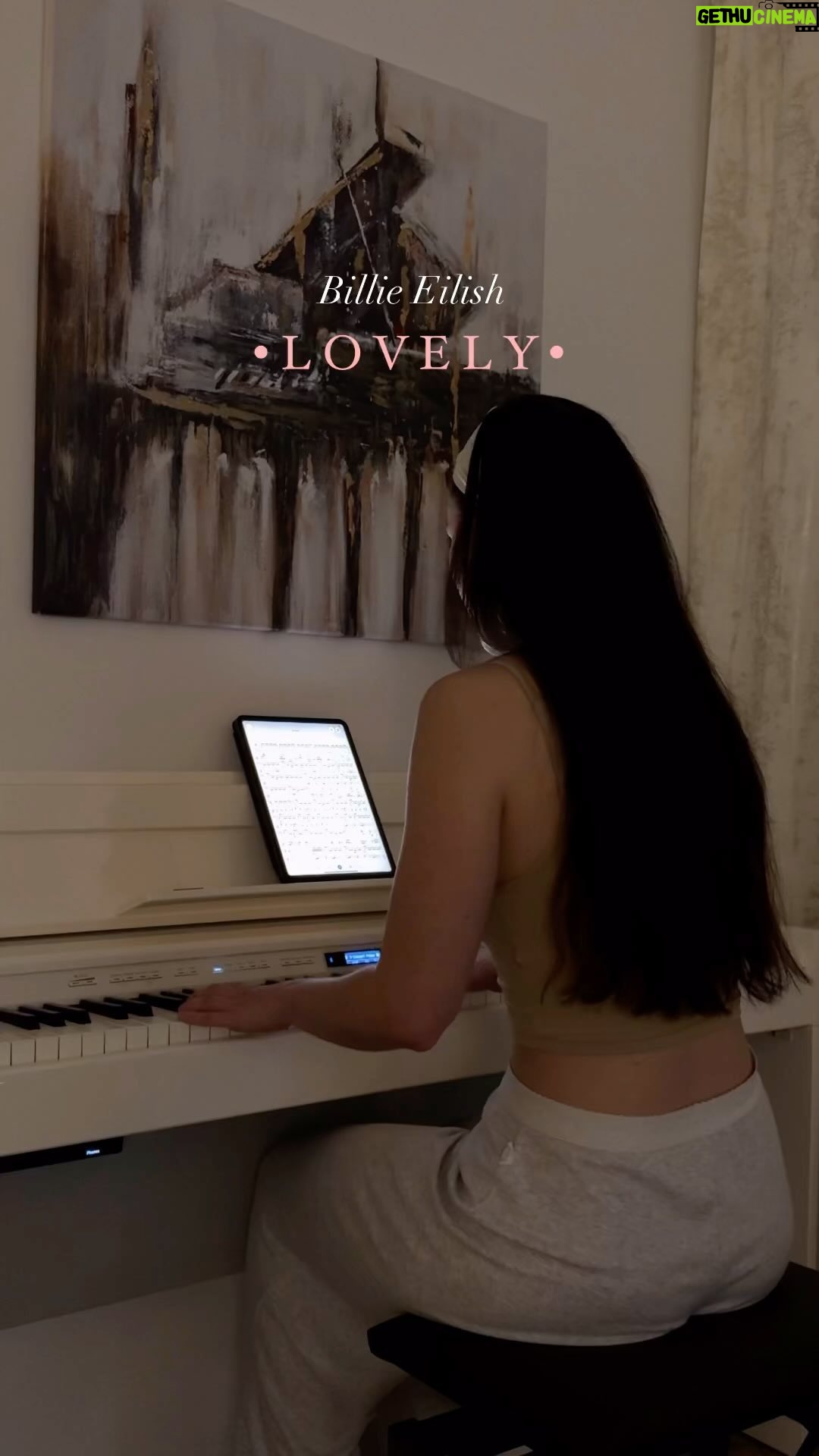 Anna Šulcová Instagram - Na dobrou noc🤍 Napište mi, co mám zkusit zahrát příště👀
