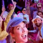 Anna Camp Instagram - We just dropped it like it was Yacht for @alexcreasia and his 40 years on the planet in Big Bear, that’s all 🐻🎉🍭