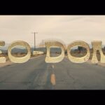 Anna Camp Instagram - @_neodome_ trailer is here…. Get ready for a thrill ride… @sxsw @collider 🔫🚗 produced and starred in this @sxsw WINNER!!!