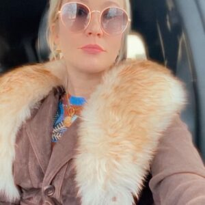 Anna Camp Instagram - In a parking lot in TN 🤘🏻😎