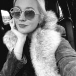 Anna Camp Instagram - In a parking lot in TN 🤘🏻😎