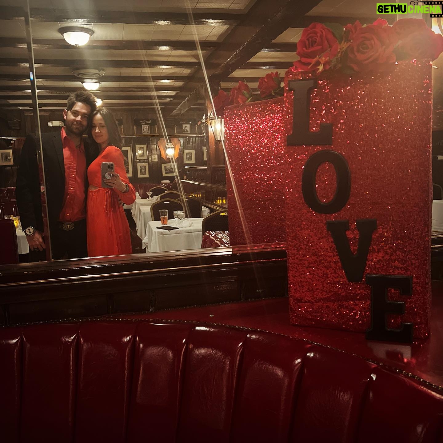 Anna Camp Instagram - ❤️🔥love love me do ❤️🔥happy Valentine’s Day @silkybeats I love you more than I love steaks and martinis. Which is a lot. So…. 😘😋😍