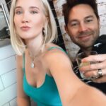Anna Camp Instagram - Thanku @citypharmacycov we will be back for more oysters and key lime pie! ♥️ @silkybeats