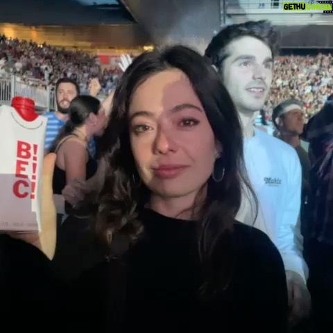 Anna Castillo - 123.4K Likes - Me he puesto mala en Bilbao pero muy bien acompañada viendo a Estopa llorando ( porque les quiero muchísimo ) y bebiendo agüita 🥹
