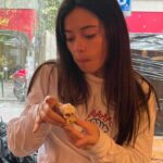 Anna Castillo Instagram – Adicta, siempre un bollo ☺️🫰🏼🧁