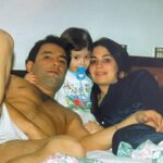 Anna Castillo Instagram - Pues con estos estados de ánimo explico bastante bien lo que siento con los 30. Gracias a mi madre por intentar que creyera en la magia y gracias a mi padre por la genética del six-pack. 🌞