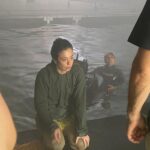 Anna Castillo Instagram - Este behind the scenes es para celebrar que Nowhere está en @netflixes y que al parecer está yendo increíble. ( subiría mil fotos de pezones falsos pero me las quitarían ) Gracias a mi compañero de viaje @apintofilm , al que podéis ver en el último vídeo, y gracias gracias gracias por todos los mensajes bonitos 🥲🫶🏼