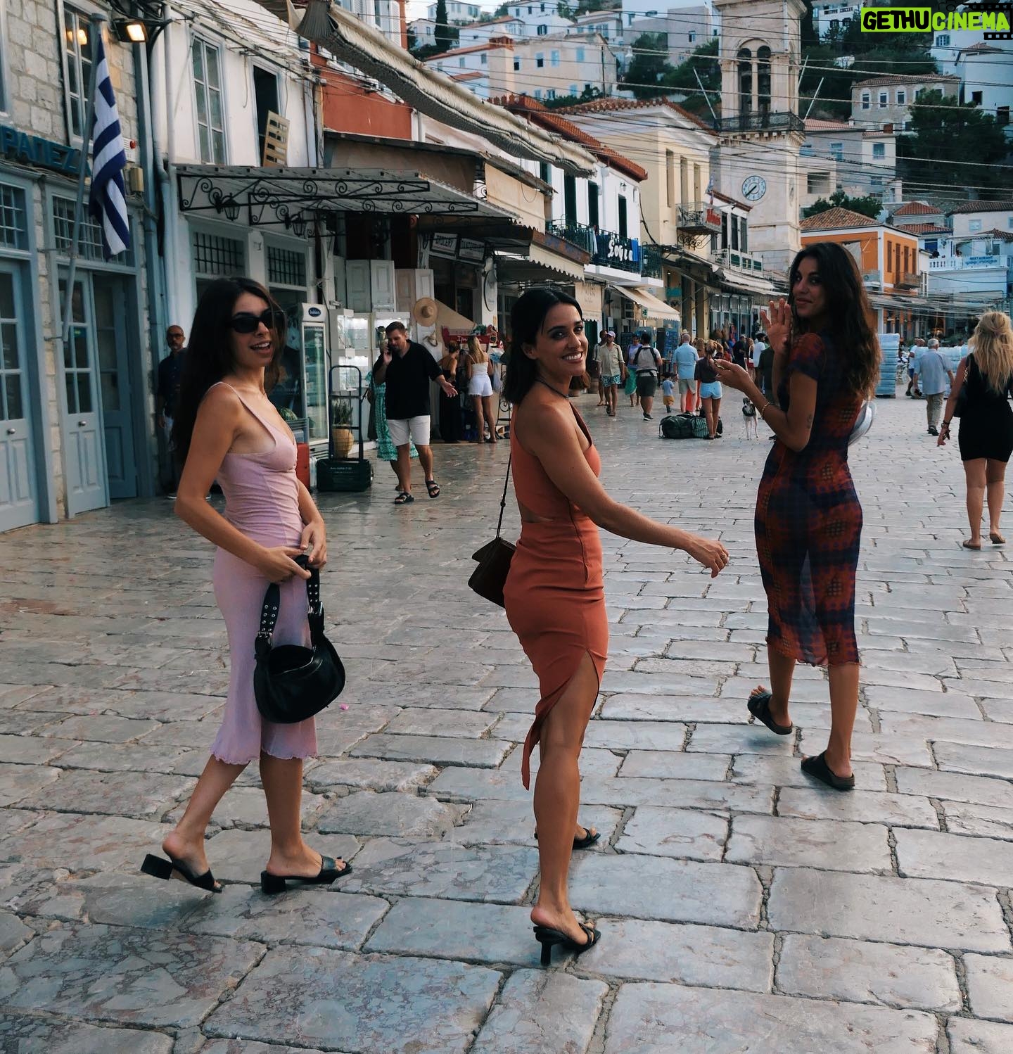Anna Castillo - 91.8K Likes - Mi casa son Grecia y mis amigas y el feta cheese 🇬🇷🫶🏼