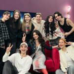 Anna Pletnyova Instagram - Познакомиласьпоближе с ребятками #фабрикантами Какие же классные, обожаю молоденьких 🤣😜.. Представляю, как сейчас для них всё неясно, вспоминаю себя в начале пути, хочется всем как-то помочь, взять за руку и поддержать! Но у каждого своя дорога, свой путь … Следите за @starfabrica ? Кто нравится больше всех? За кого болеете ?