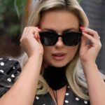 Anna Semenovich Instagram – Влюбляйтесь в себя каждый день 💜
видеограф @valeriachichikova
стилист: @yulya_tcoi 
макияж: @yakovleva_yulia 
#аниныистории