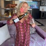 Anna Semenovich Instagram - А как ваша среда ?🤣 #аниныистории