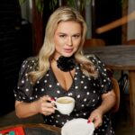 Anna Semenovich Instagram – Как быстро настает понедельник 😅
Какие планы на неделю ?👇🏼 #аниныистории