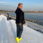Anna Semenovich Instagram – Наша судьба сложена из наших привычек !🙌🏼
Именно они руководят процессом мышления и соответственно действий. Если мы хотим что-то поменять в своей жизни – мы должны начать думать и делать не так как раньше .
Управлять своими мыслями не сложно, но это требует внимания и терпения 🙌🏼 
Просто меняйте негативное восприятие жизни на позитивное , просыпаясь говорите себе  теплые слова , хвалите себя и прощайте ! Меняйтесь – это и есть процесс эволюции , не цепляйтесь за старые негативные убеждения , смело идите в новое с любовью в сердце. И все у вас получится 🙏🏼
Люблю вас , отличного всем дня ❤️
#аниныистории