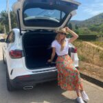 Anna Simon Instagram - Que ya es jueves! Yo voy tirando para el finde, que luego llego tarde… 😬😬😬 #autorenting @bancosabadell