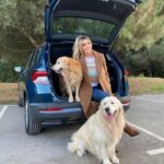 Anna Simon Instagram - En cuanto termine el confinamiento comarcal, tú y yo vamos a hacer muchos kilómetros, coleguita. En #autorenting de @bancosabadell tienen a tu disposición muchísimos modelos y marcas para que escojas el coche que mejor se adapte a tus necesidades. ¡Yo no me lo pensaría!