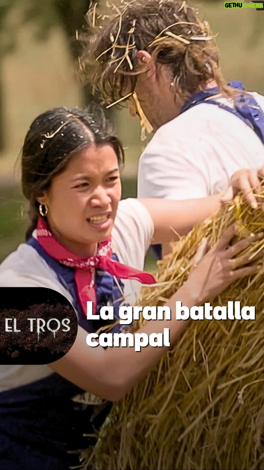 Anna Simon Instagram - Deu ruralites i deu urbanites formant parelles amb un sol objectiu: superar totes les proves, guanyar el concurs i ser els millors pagesos de Catalunya. 👨🌾👩🌾Preparats per a la batalla? #ElTros3Cat
