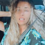 Anna Simon Instagram - Cuando te aburres en el coche (de copi) y te echas unas fotitos con un pelín de filtro (casi ná 🤫). Gracias a todos los que me mandasteis mensajes ayer felicitándome el santo! 😇