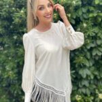Anna Simon Instagram - Dame un fleco y me vengo arriba! Feliz tarde! 🥰