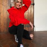 Anna Simon Instagram – Por fin es viernes y ya está aquí Halloween!!! 👻🎃👻🎃👻🎃 Que tengáis muy buen fin de semana!!! ♥️