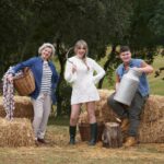 Anna Simon Instagram – Avui a les 22:05, estrenem El Tros a TV3 i a la plataforma 3cat 
No us ho perdeu , que riurem molt! 
🚜🐑🥕

@som3cat #ElTros3Cat 

Hoy a las 22:05, estrenamos El Tros en TV3 y en la plataforma 3cat
No os lo perdáis, risas aseguradas! 
🚜🐑🥕