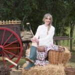 Anna Simon Instagram - Avui a les 22:05, estrenem El Tros a TV3 i a la plataforma 3cat No us ho perdeu , que riurem molt! 🚜🐑🥕 @som3cat #ElTros3Cat Hoy a las 22:05, estrenamos El Tros en TV3 y en la plataforma 3cat No os lo perdáis, risas aseguradas! 🚜🐑🥕