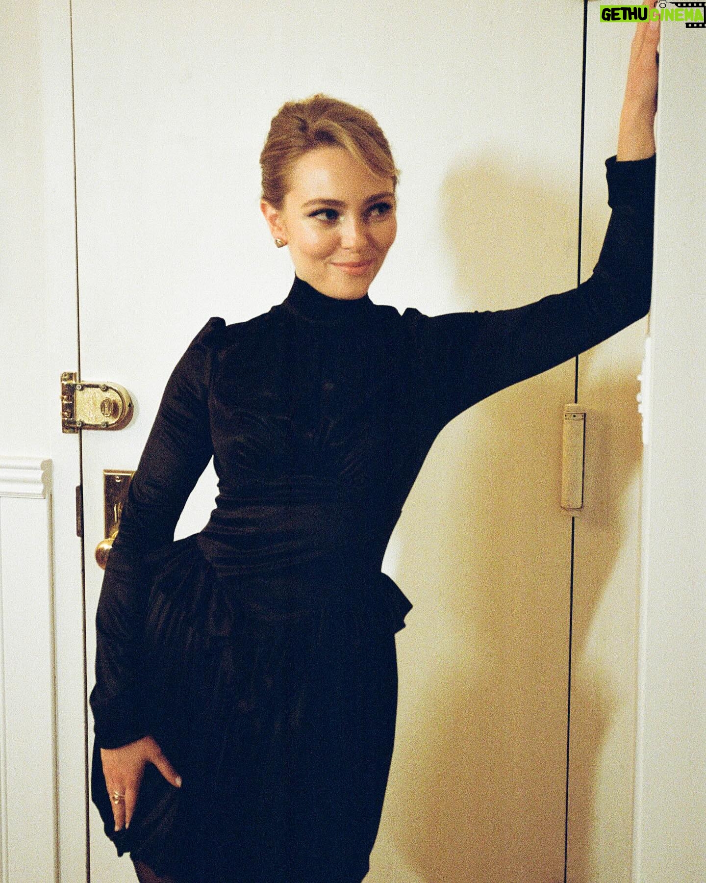 AnnaSophia Robb Instagram - Ghosts of fit pics past