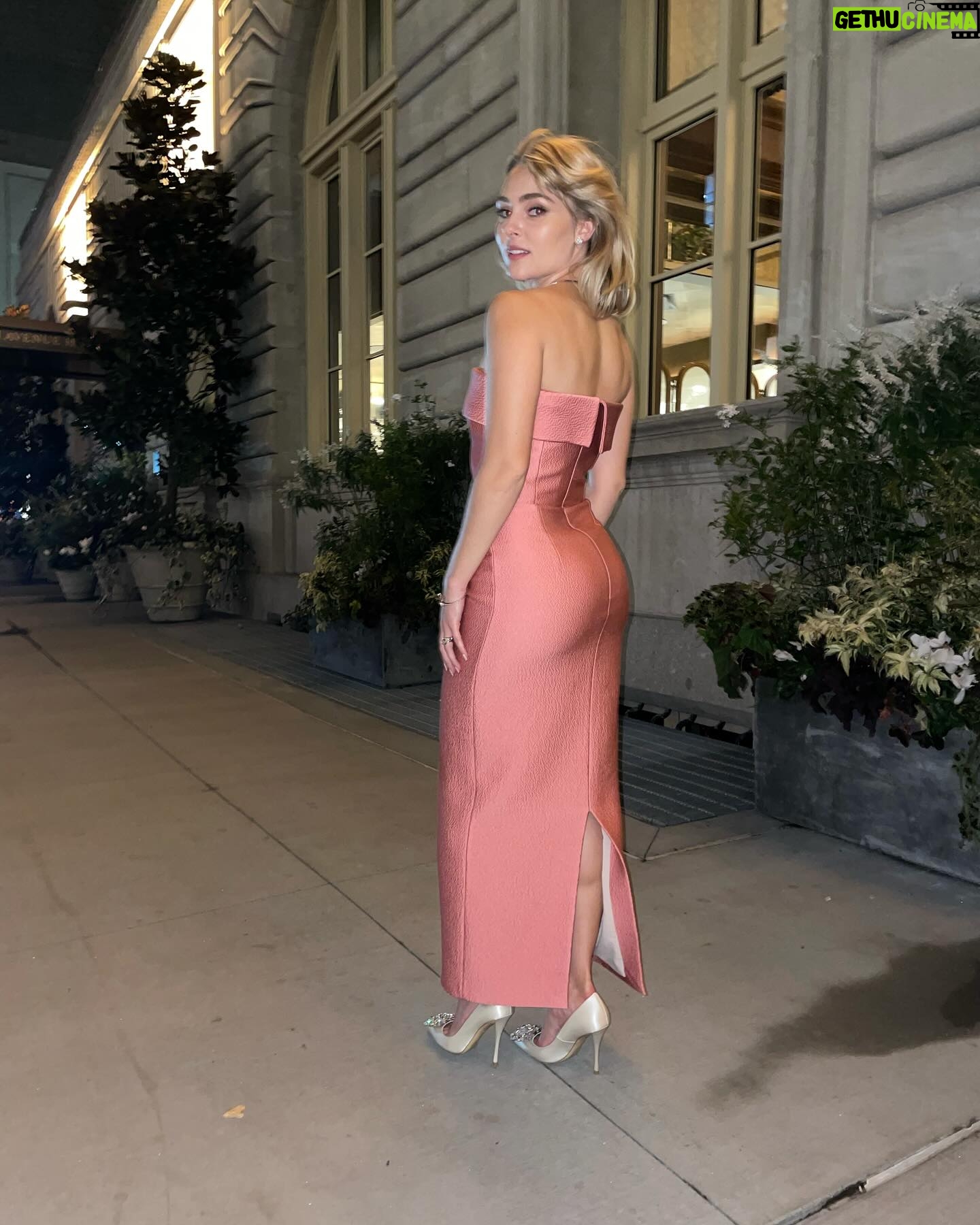 AnnaSophia Robb Instagram - Ghosts of fit pics past