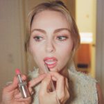 AnnaSophia Robb Instagram - The loveliest time celebrating the new @toryburch collection! The runway and attendees STUNNED ❤️🗽🌹