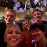 AnnaSophia Robb Instagram – Better late than never. 
Glammin’ and jamin’ for The Night Before Party 
@carolinaherrera 
@bailey.moon 
@shaynagold 
@cristinarmstrong