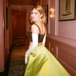 AnnaSophia Robb Instagram - @glamourmag you bring out the best in us! What a night celebrating truly inspirational women. Yes- I laughed, I cried, I struggled to pee in this very large gown, I drank wine with @therhony 🫡 and I left feeling inspired & encouraged by the tenacity, grace, kindness, joy, and legacy of truly magnificent women. 🙏