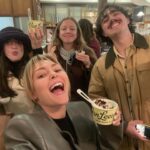 AnnaSophia Robb Instagram - 🏧