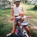 AnnaSophia Robb Instagram – The older I get, the more I experience the world, the more I appreciate your fearlessness in how you raised me and your steadfast belief that we are on earth to love and help one another. Thank you for staying kooky and loving me Mama!
#happymothersday to all the mamas and mother-figures out there! Love you Mom!