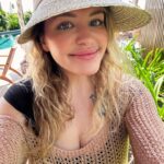 Anna Todd Instagram - 🤿⛵️🌿🌊 an apology from my future self for at least two more vacation posts 🏝️ happy fridayyyy! im on my way home and missing the jungle and Caribbean Sea already, my week flew by insanely fast. and its still my bday month! anyone else excited for the new #queenoftears episodes this weekend? i am behind because of traveling but can’t wait to catch up! what are you watching? how are you feeling? are you tired? are you taking care of yourself and being kind to yourself? (or at least trying to) tell me all the things ☀️