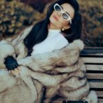 Anna Trincher Instagram - Якщо будете гнатись за метеликами- вони полетять Але, якщо ви витратите час на створення гарного саду, метелики повернуться до вас. Коли ви зосереджуєтесь на удосконаленні- все що ви хочете прийде до вас ❤️ Не переслідуйте- притягуйте) Моя чарівно- талановита команда: дівчулі привіііт)) зараз всю команду сюди прикреплю Фото @malkina.art Відео @anna_iashchuk Стиліст @robeen.stylist Мейк @annet.k_makeup Волосся @hair_kass