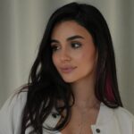 Anna Trincher Instagram - ніколи не думала, що полюблю самотність цей пост для тебе люба. я знаю, що інколи всередині відчувається діра, яку хочеться заповнити.. їжею, не тими людьми. але знай, що ти у себе є, і ти ніколи не будеш самотньою, ти завжди будеш в компанії найпрекраснішої себе! тож закохайся в цей період, як колись була закохана не в тих людей. відчуй себе, що ти хочеш? а як тобі подобається? а яка ти? це не про самотність, це про самість. закохайся в себе приділи собі час пізнай себе дивись в середину глибше