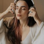 Anna Trincher Instagram - Записувала відео ще ПІВ РОКУ НАЗАД… я не знаю чому викладаю тільки зараз, але всі дуже чекали на обзор моєї орендованої квартири велком) Обожнюю її всім серцем, моє місце сили, думок і духовності!
