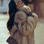 Anna Trincher Instagram - Якщо будете гнатись за метеликами- вони полетять Але, якщо ви витратите час на створення гарного саду, метелики повернуться до вас. Коли ви зосереджуєтесь на удосконаленні- все що ви хочете прийде до вас ❤️ Не переслідуйте- притягуйте) Моя чарівно- талановита команда: дівчулі привіііт)) зараз всю команду сюди прикреплю Фото @malkina.art Відео @anna_iashchuk Стиліст @robeen.stylist Мейк @annet.k_makeup Волосся @hair_kass
