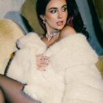 Anna Trincher Instagram - Найкоштовніший діамант- це ваш внутрішній всесвіт. Make up: @savchenkoalyona Hair: @katerina_butsan Ph by: @troyan_photo_