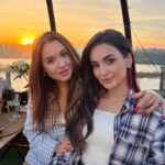 Anna Trincher Instagram - От таке в нас вийшло побачення з ба і мамою❤️ Не забувайте проводити час з рідними і коханими- це ваша вежа💪🏻 Локація @vysche.neba Київ @vysche.neba.lviv Львів Це моє улюблене місце, неймовірний вид, весь дах в твоєму розпорядженні і купол, в якому немає вітру і холоду❤️ Можна принести будь- яку їжу з собою, також напої, зробити будь-який івент, запросити кохану/ коханого на побачення або навіть зробити пропозицію) Зберігайте) #ad