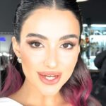 Anna Trincher Instagram - ДАВАЙ МАЛА ПАЛАЙ! менш ніж за добу 100 000 переглядів на подкасті «НЕ ідеальна Я»… вау. Стільки відгуків, стільки «дякую». Моя маленька Аня сидить в середині і дивиться, як здійснюється її мрія🥹💔 Дякую, що ви всі тут, зі мною) і знайте! Часом, щоб зробити найвищий свій стрибок- треба відштовхуватися від самого дна! Я в вас вірю!