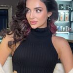 Anna Trincher Instagram - 🫂 нова пісня в процесі 🤝