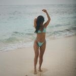 Anna Trincher Instagram - Літл підбірка настрою від Балі❤️🧘🏻‍♀️