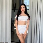 Anna Trincher Instagram - Get ready with me, збираємось на Гендер Паті до Макєєвих, оцініть образ в коментарях 👇🏻 Скоро реліз треку і операція корекції зору, чекаєте ?