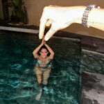 Anna Trincher Instagram - НАРЕШТІ БЕЗ ФОТОЖОПА!!! Більше не можу прикидатись іншою людиною… я така, як я є! Любіть мене😂