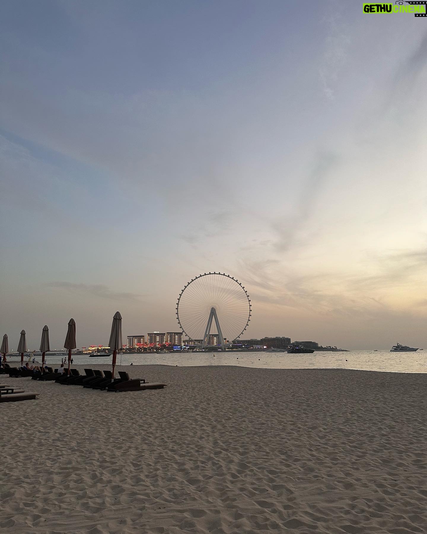 Anna Tsukanova-Kott Instagram - Random Dubai 🌅