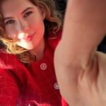 Anna Tsukanova-Kott Instagram - В 1994 мне было 5 лет!🥰 А Лее сейчас 5 лет! У нас разница ровно 30 лет) Интересно, что изменилось глобально у поколения? На нас одежда @masterpeace.masterpeace ❣️ #дети #тренды #ребенок #моядочка #дочка #любовь #ялюблютебя❤️ #моя #жизнь #лайф #love #loveislove #girl #москва #аннацукановакотт #дочкиматери❤️ #аннакоттвидео #крутоевидео #лайктайм #like #masterpiece #мама #ямама #люблю #дочь #моялюбовь❤️ #счастье #счастье❤️ #поколение #мамаидочка