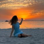 Anna Tsukanova-Kott Instagram - Sunset situation 🌅 🐫