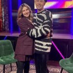 Anna Tsukanova-Kott Instagram - Сегодня в 13:30 на @muztv 😜 MUA @kryginastudio костюм @rokoko.brand #аннацукановакотт #митяфомин #музтв #интервью #перемотка #актриса #певец #друзья #музыка #хит #интервьюсозвездой #музтв #шоу #телевиденье #премьера #звезды #артисты #выпуск #смотреть #смотретьвсем #песни #артистымосква #девушка #москва #москвасити🌆 #redsquare